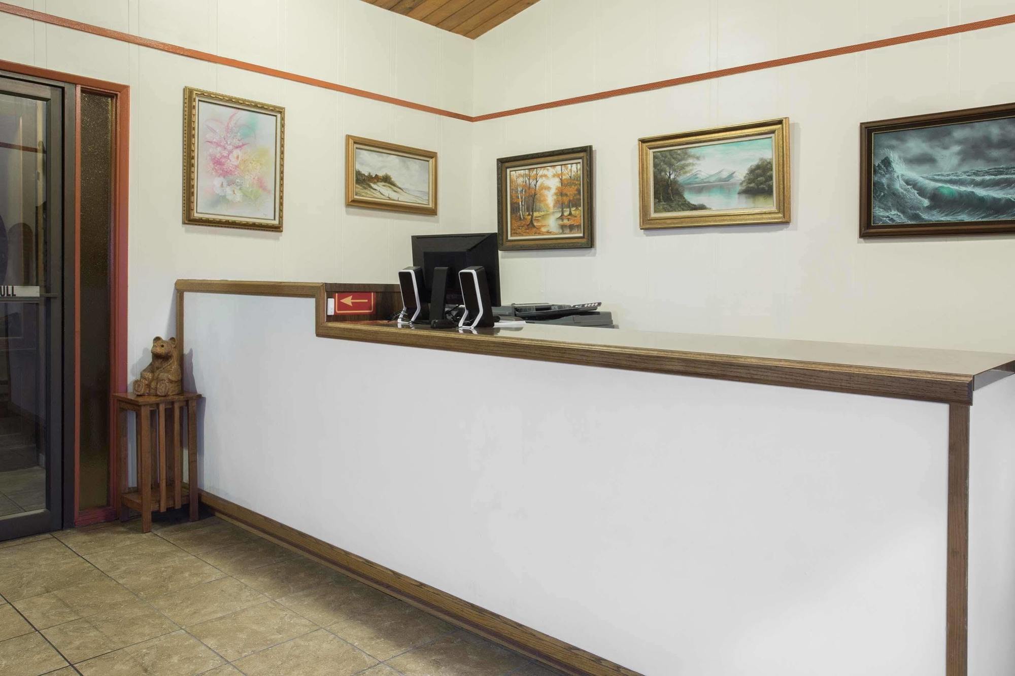 Knights Inn Boardman Esterno foto