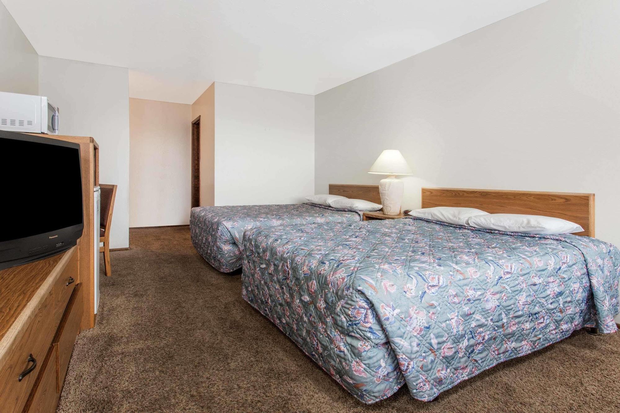 Knights Inn Boardman Esterno foto